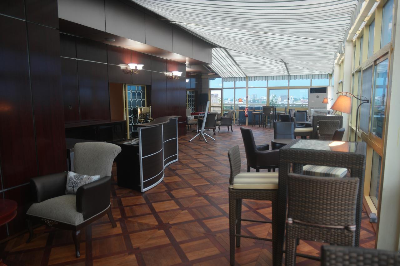 Noubou International Hotel Ντουάλα Εξωτερικό φωτογραφία