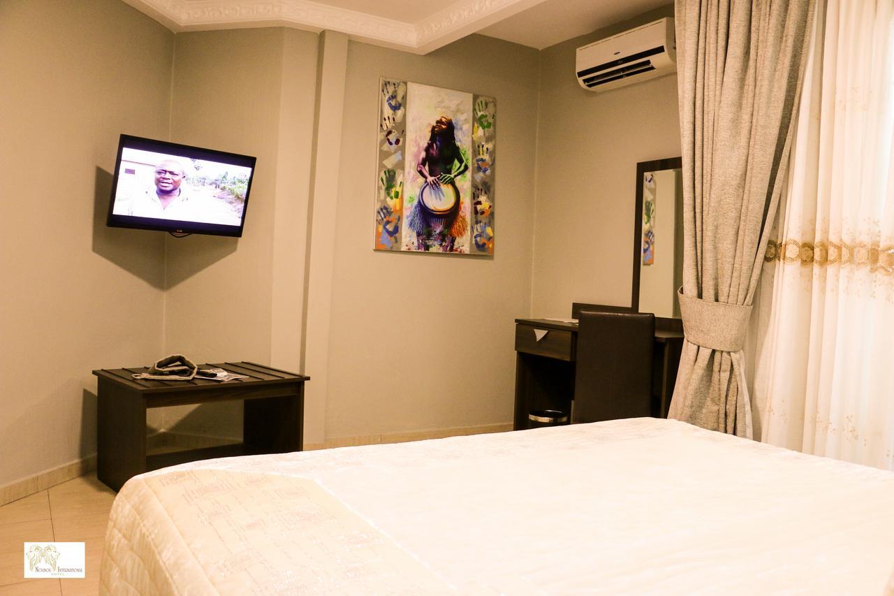 Noubou International Hotel Ντουάλα Εξωτερικό φωτογραφία