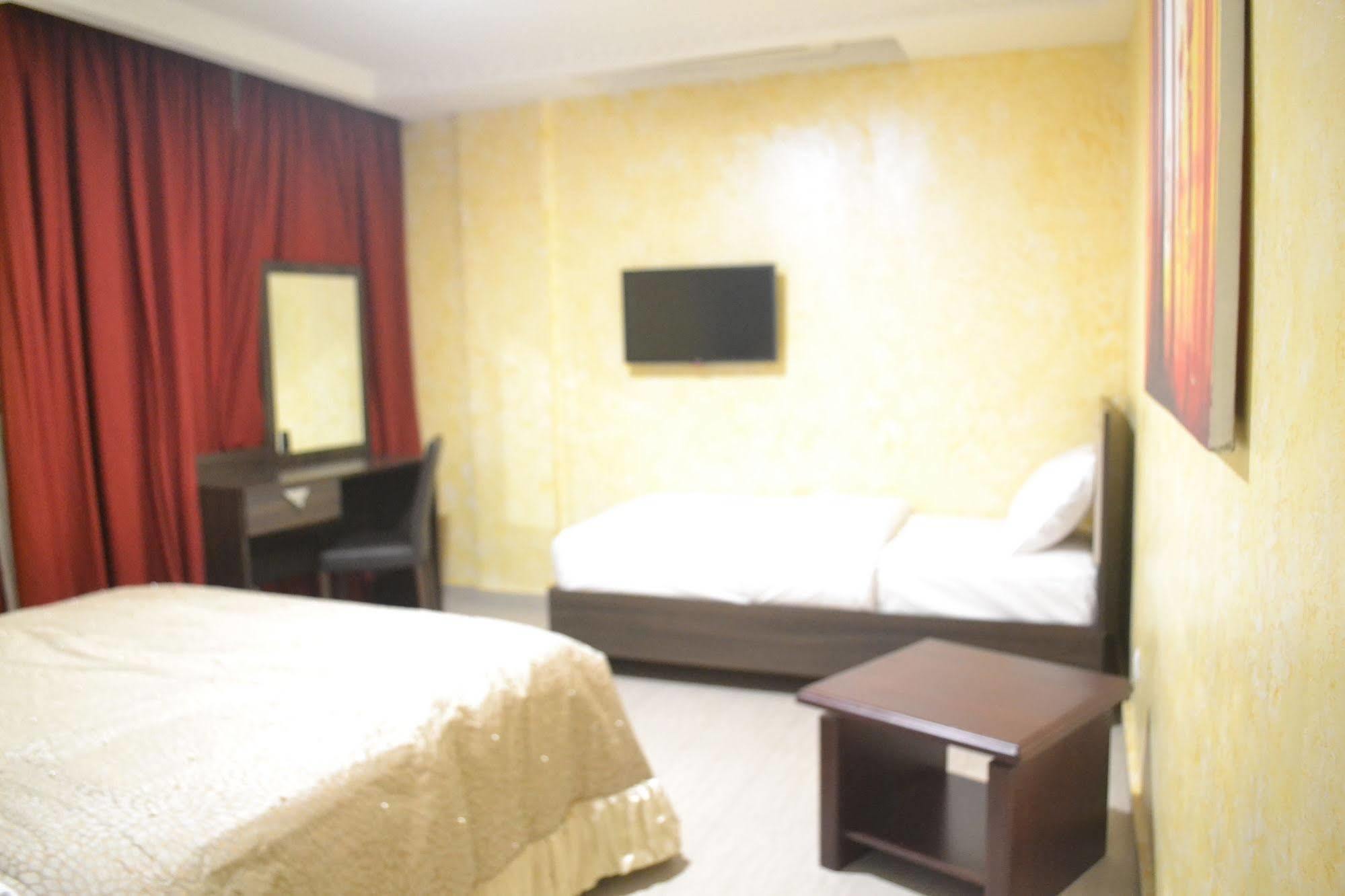 Noubou International Hotel Ντουάλα Εξωτερικό φωτογραφία