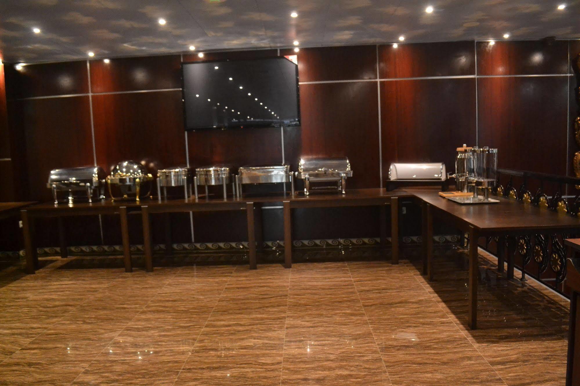 Noubou International Hotel Ντουάλα Εξωτερικό φωτογραφία