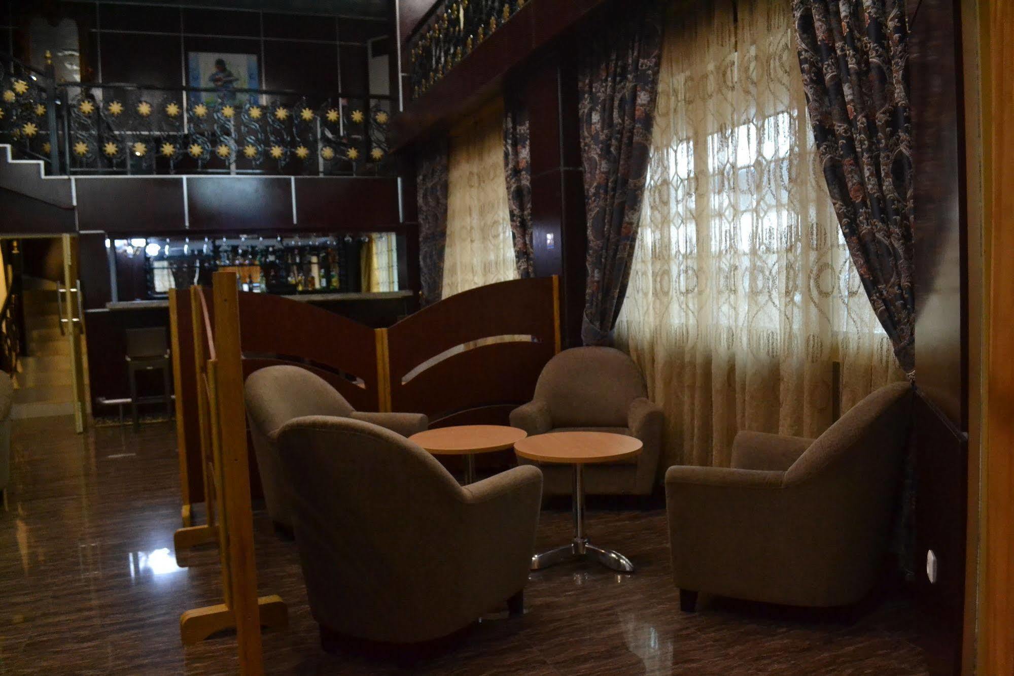 Noubou International Hotel Ντουάλα Εξωτερικό φωτογραφία